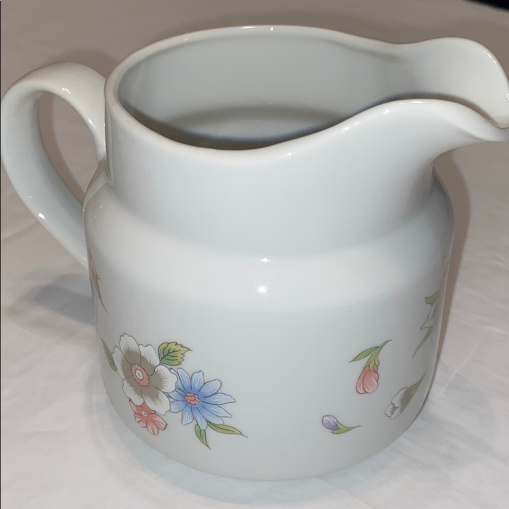 FTD Vase - Picture 2 of 5